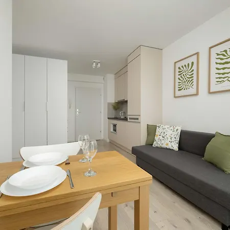 Modern With Parking Kepa Mieszczanska By Renters Апартаменты Вроцлав